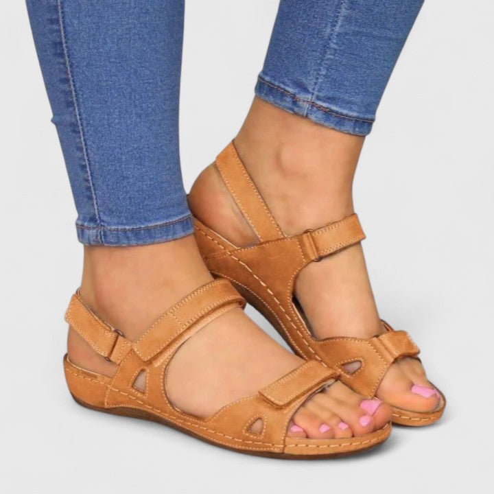 Sandali con Cinturino alla Caviglia Ortopedici Donna Regolabili Aperte Suola Morbida Leggere Supporto Arco Plantare Casual Spiaggia Vacanze Estate – Camel