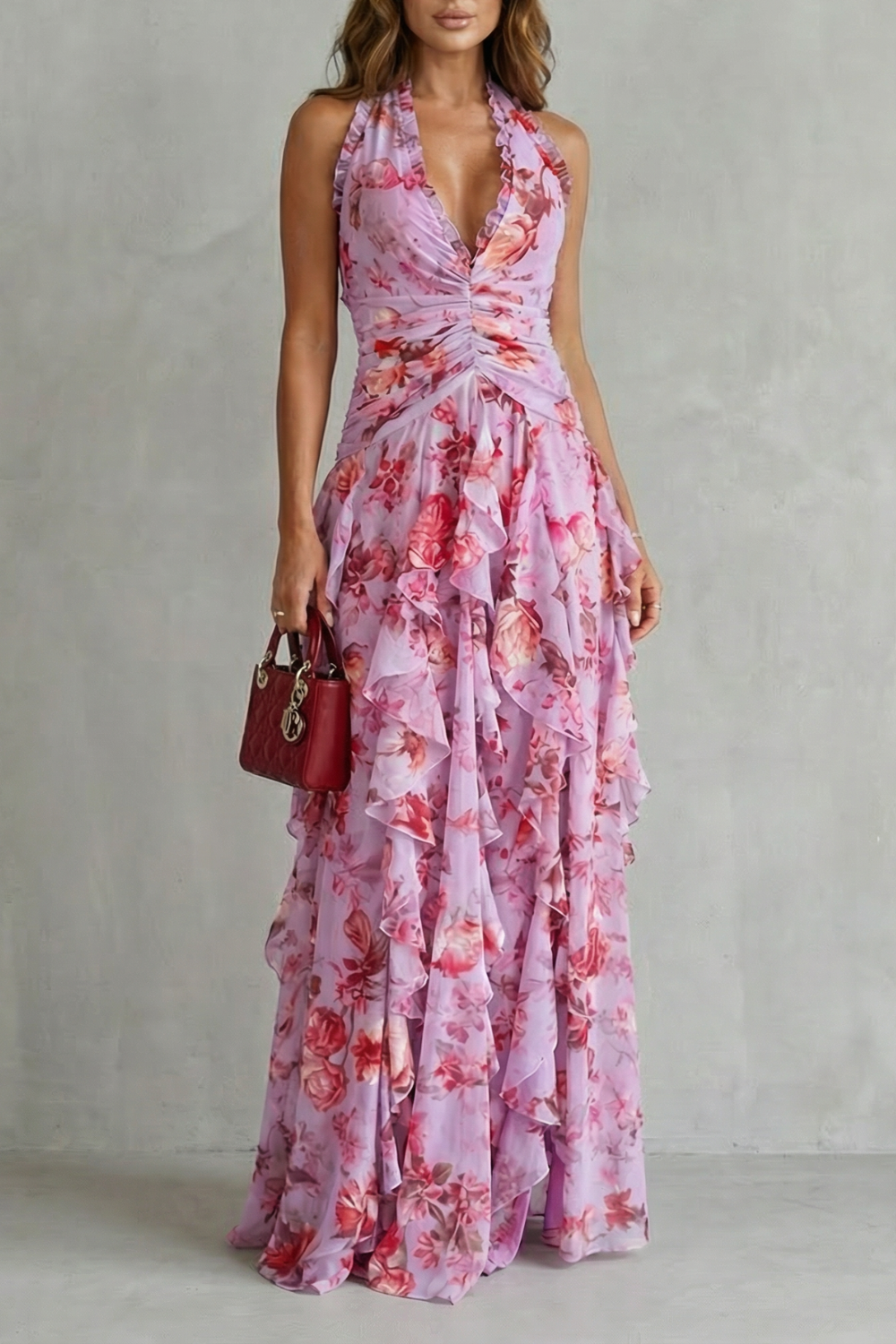 Vestido largo halter con escote en V profundo, corsé fruncido, falda en cascada floral, mujer elegante, boda, fiesta, verano – Belladina