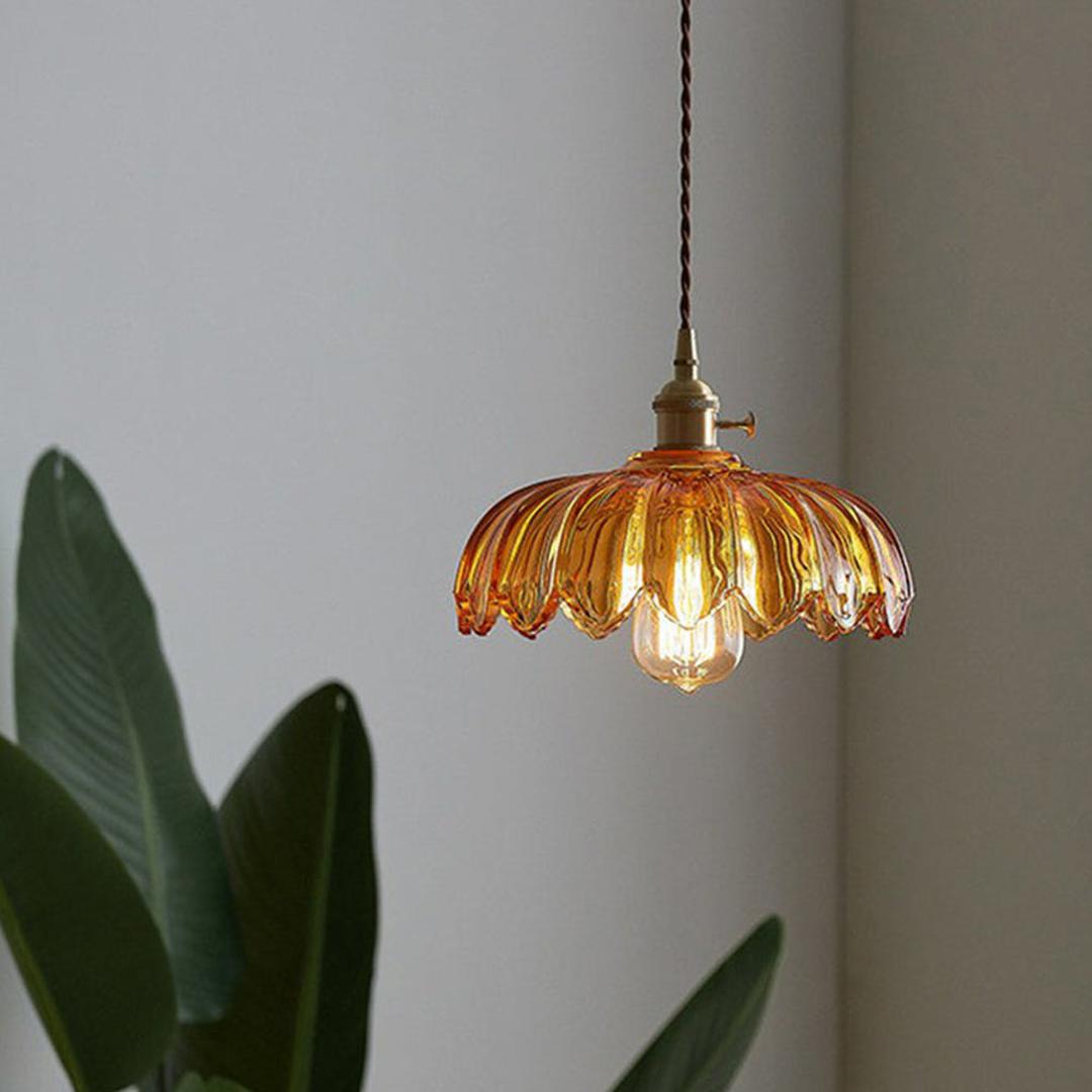 Lampe Suspendue Vintage à Motif Floral | Intérieurs Esthétiques