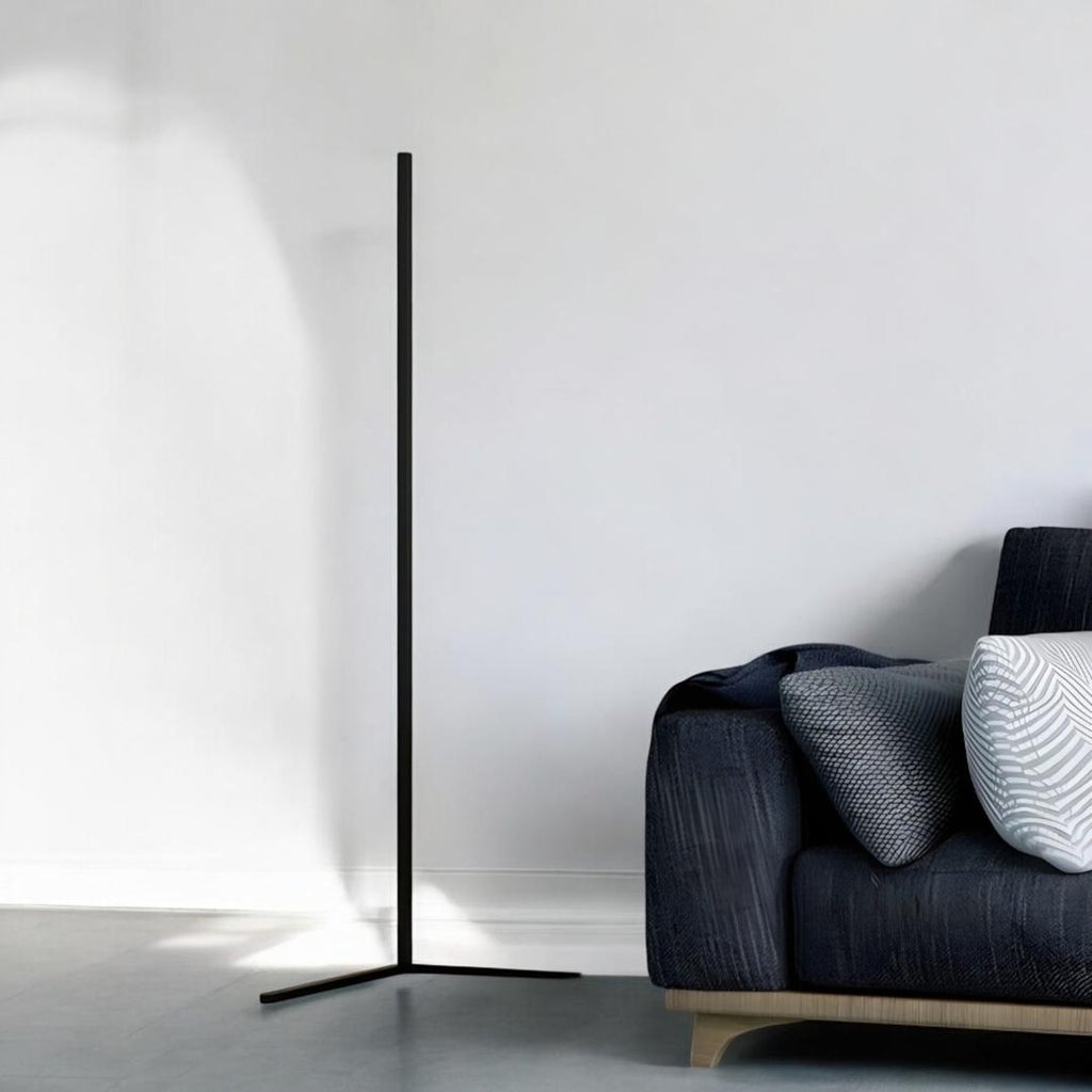 Lampe d'Angle Moderne en Aluminium pour Salon