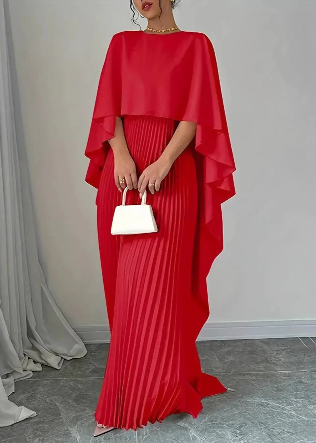 Robe de Mariage Longue pour Femme avec Cape Plissée Overlay Fluide Élégante Gown – Makayla
