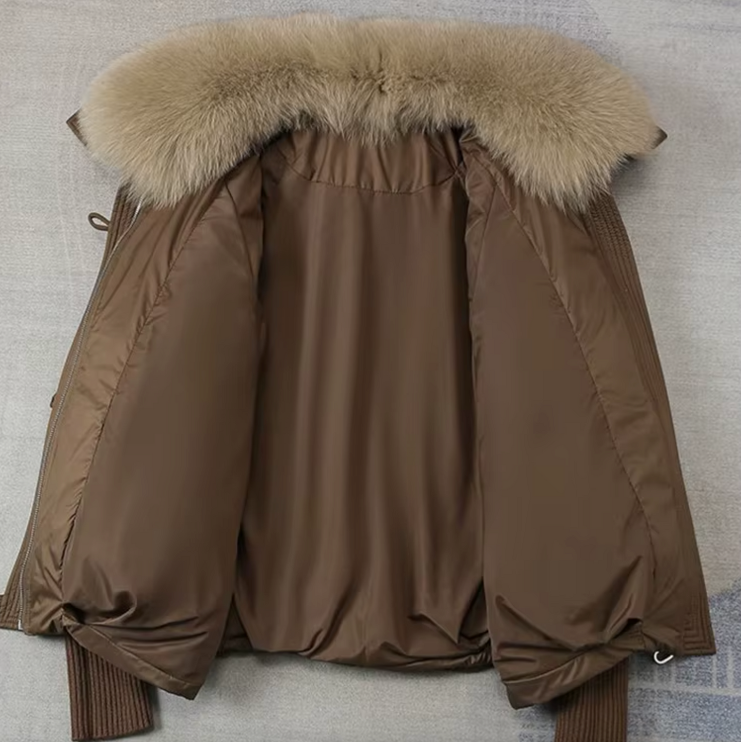 Hiverline Avelyne — L’Allure et la Chaleur Réunies