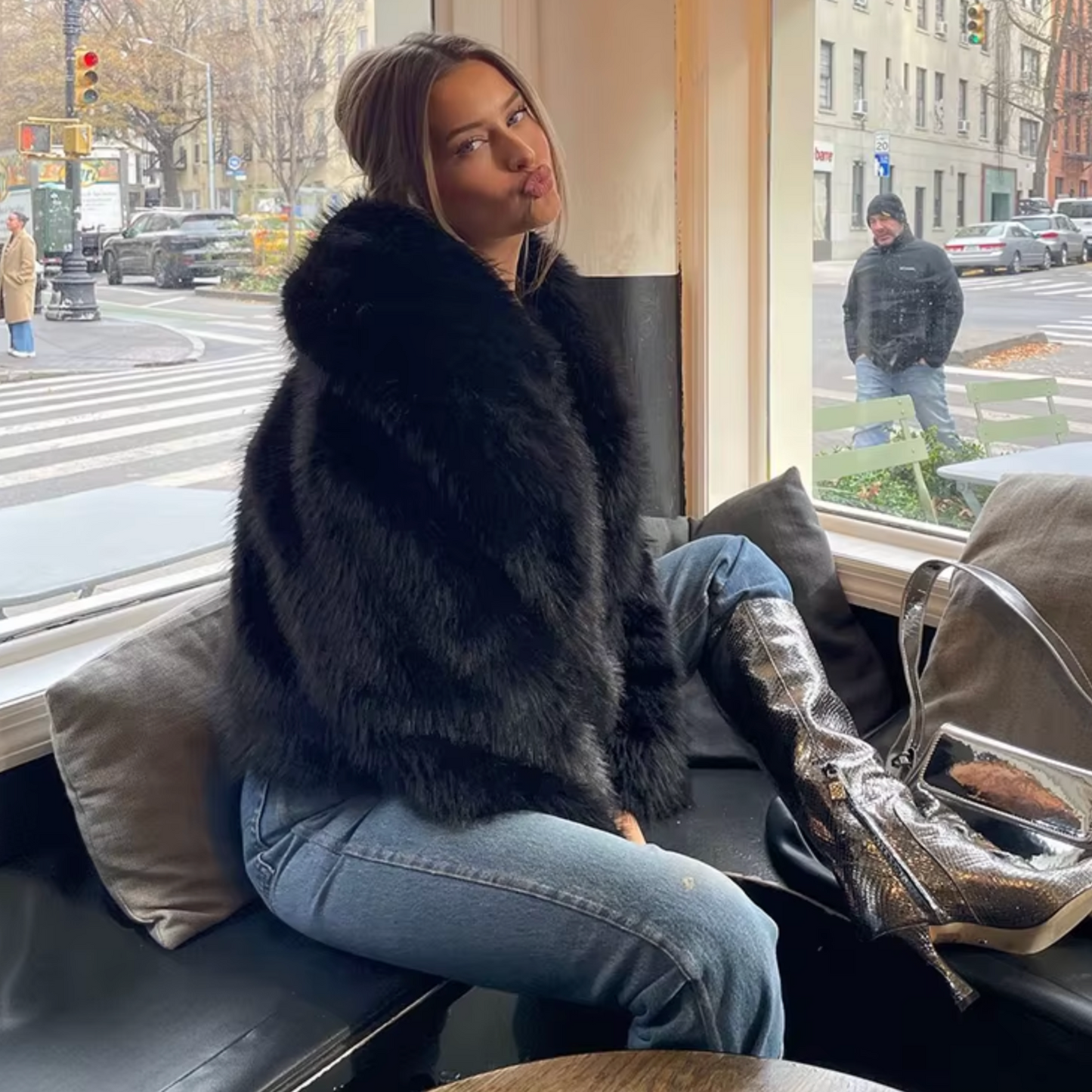 Hiverline Liora — La Douceur en Mouvement