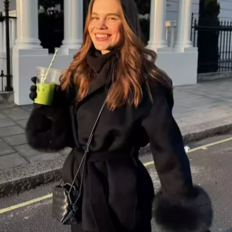 Hiverline Maelis — L’Élégance Captive