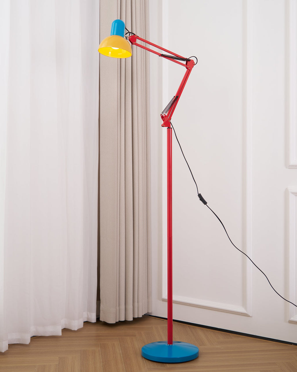 Lampe de Sol Flexo Memphis