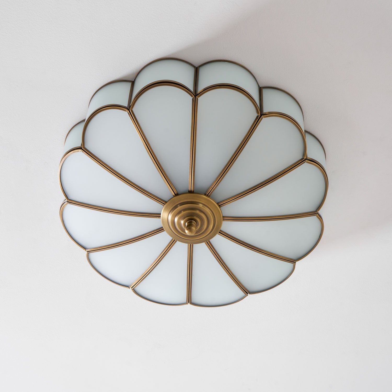 Plafonnier Encastré en Verre Forme Fleur Style Classique Élégant Salon Chambre