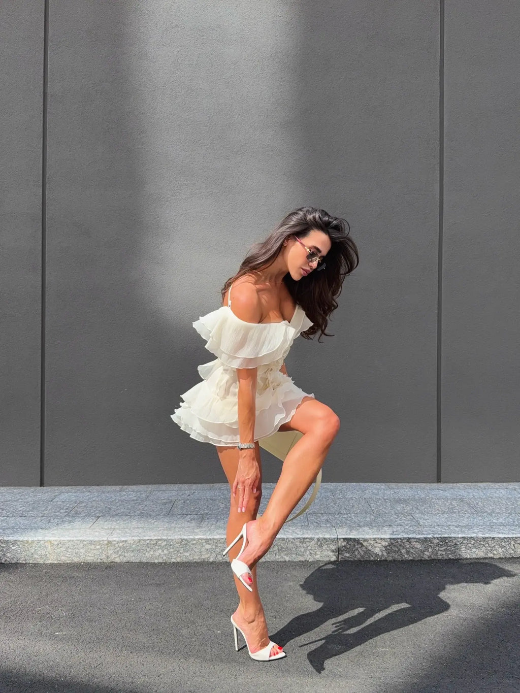 Robe Femme Mini Volants Épaules Dénudées Décolleté V Fermeture Nœud Dos Sans Manches Cocktail Soirée Date Night Fête Cérémonie Été Formelle – Jazlyn
