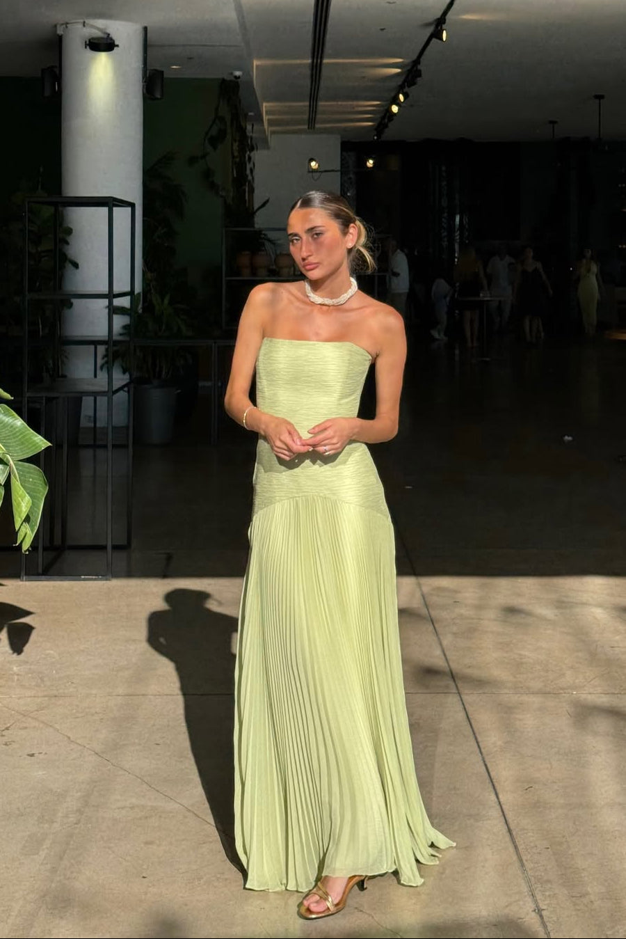 Robe Longue Sans Manches à Taille Basse pour Femmes - Invité de Mariage, Formelle,  Fête de Jardin, Cérémonie, Gala d'Été – Vert Sauge Skyla