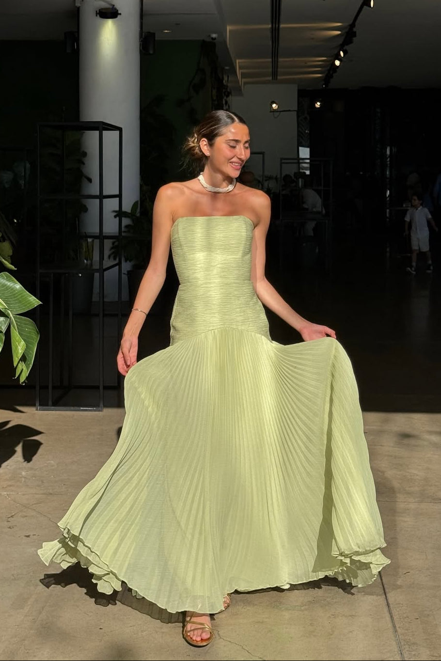 Robe Longue Sans Manches à Taille Basse pour Femmes - Invité de Mariage, Formelle,  Fête de Jardin, Cérémonie, Gala d'Été – Vert Sauge Skyla