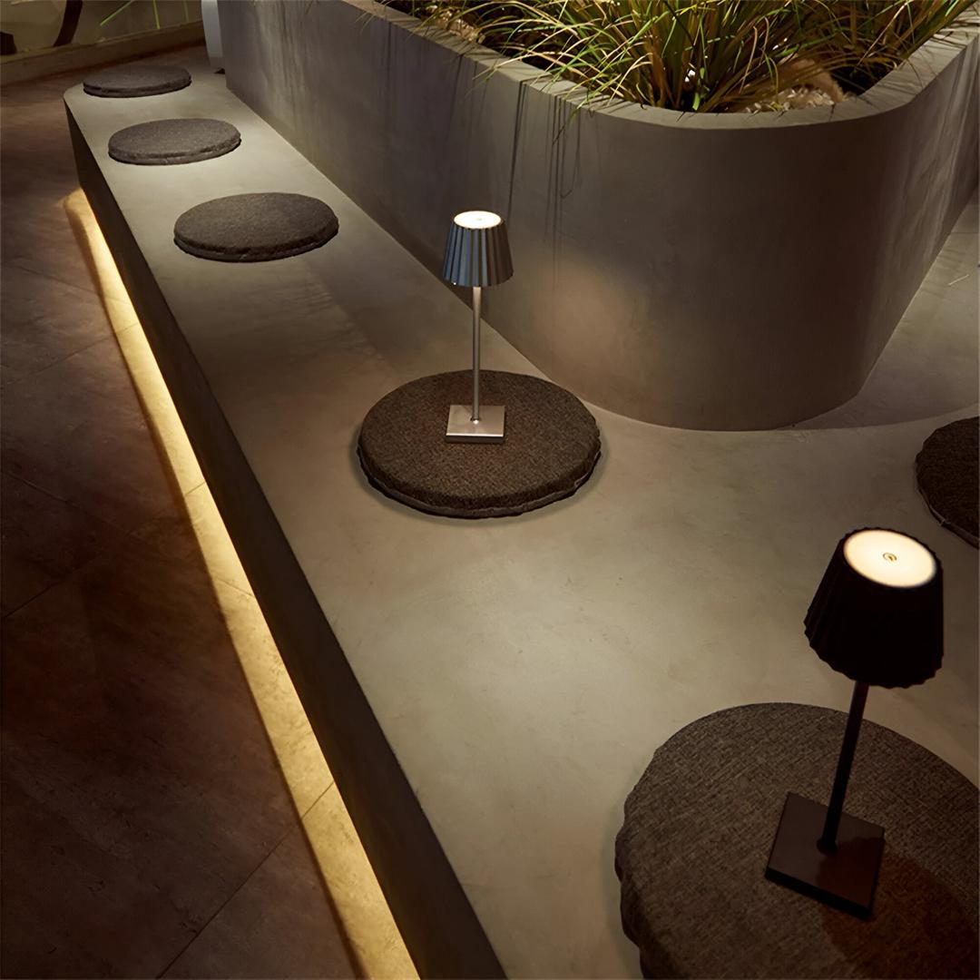 Lampe de Table LED Sans Fil Rechargeable | Design Moderne