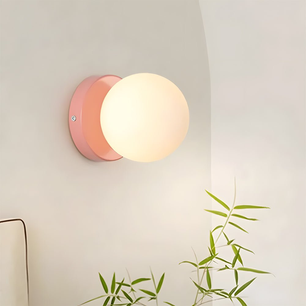 Minimalistische LED-Wandlampe Nachttisch Transparentes Glas Lampenschirm Poliertes Eisen Beige – Klein Einfach