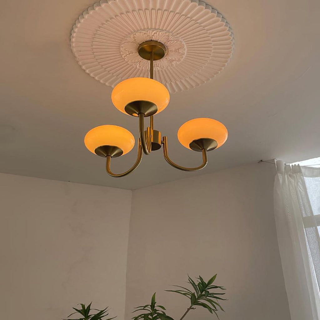 Chandelier en Verre Rose Doux avec Abat-jours | Finition Dorée