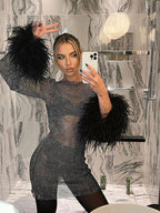 Robe Mini à Manches Longues avec Cuff en Plumes Scintillantes pour Femmes – Mayra
