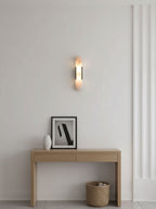 Längliche Wandleuchte aus natürlichem Alabaster, sanftes Licht, eleganter, zeitloser Luxus-Stil