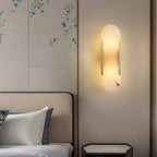 Längliche Wandleuchte aus natürlichem Alabaster, sanftes Licht, eleganter, zeitloser Luxus-Stil