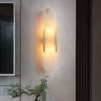 Längliche Wandleuchte aus natürlichem Alabaster, sanftes Licht, eleganter, zeitloser Luxus-Stil