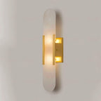 Längliche Wandleuchte aus natürlichem Alabaster, sanftes Licht, eleganter, zeitloser Luxus-Stil