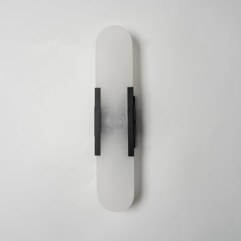Längliche Wandleuchte aus natürlichem Alabaster, sanftes Licht, eleganter, zeitloser Luxus-Stil