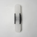 Längliche Wandleuchte aus natürlichem Alabaster, sanftes Licht, eleganter, zeitloser Luxus-Stil