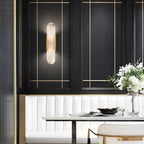 Längliche Wandleuchte aus natürlichem Alabaster, sanftes Licht, eleganter, zeitloser Luxus-Stil