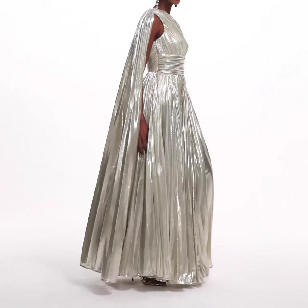 Abito lungo donna con una spalla scoperta metallizzato brillante in poliestere per gala formale, matrimonio, cocktail, red carpet – Argento