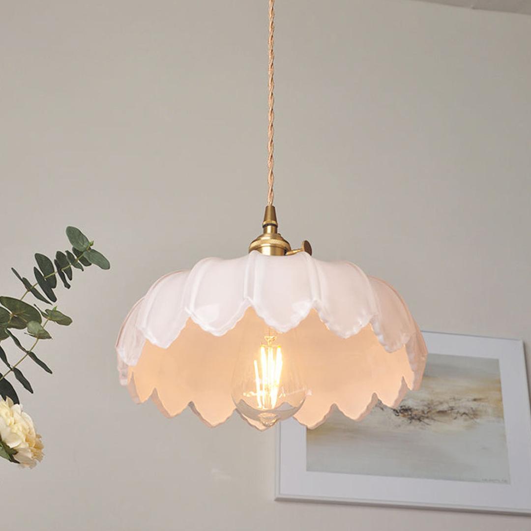 Lampe Suspendue Vintage à Motif Floral | Intérieurs Esthétiques