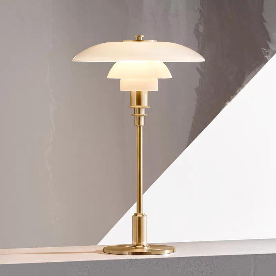 Lampe de Table LED au Design Élégant en Verre
