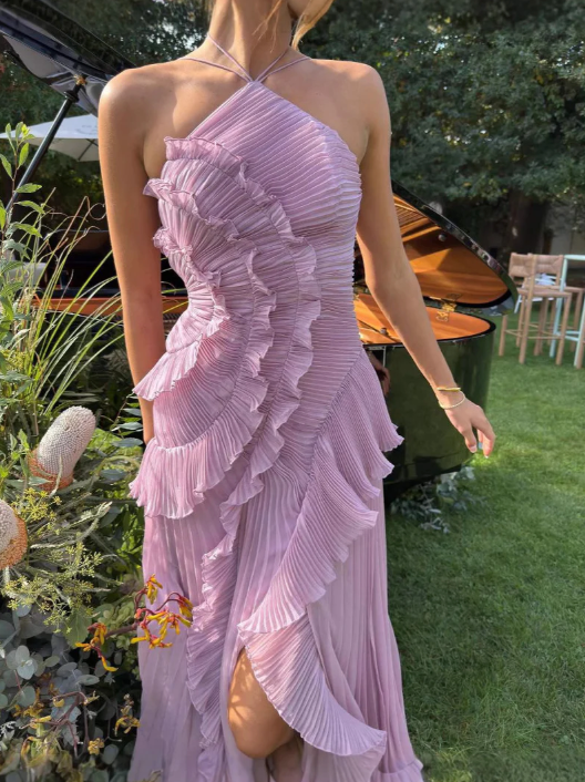 Elegante lange jurk met open rug, geplooid en zwevend, formeel, casual, bruiloftsgast, avondfeest in de tuin – Estelle