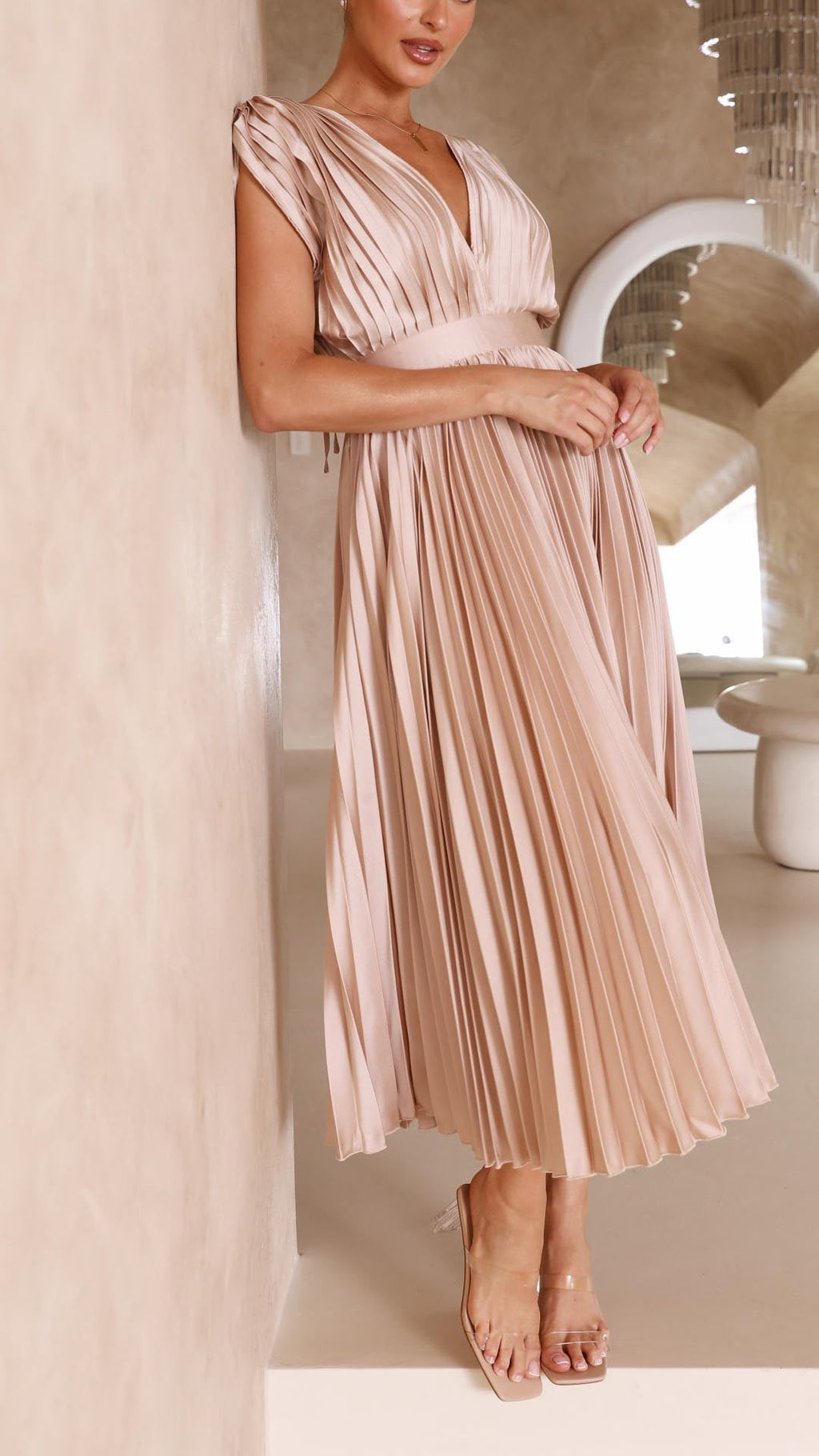 Abito midi plissettato elegante da donna con scollo a V, drappeggiato, fluido, invitata a matrimonio, casual, formale – Maria