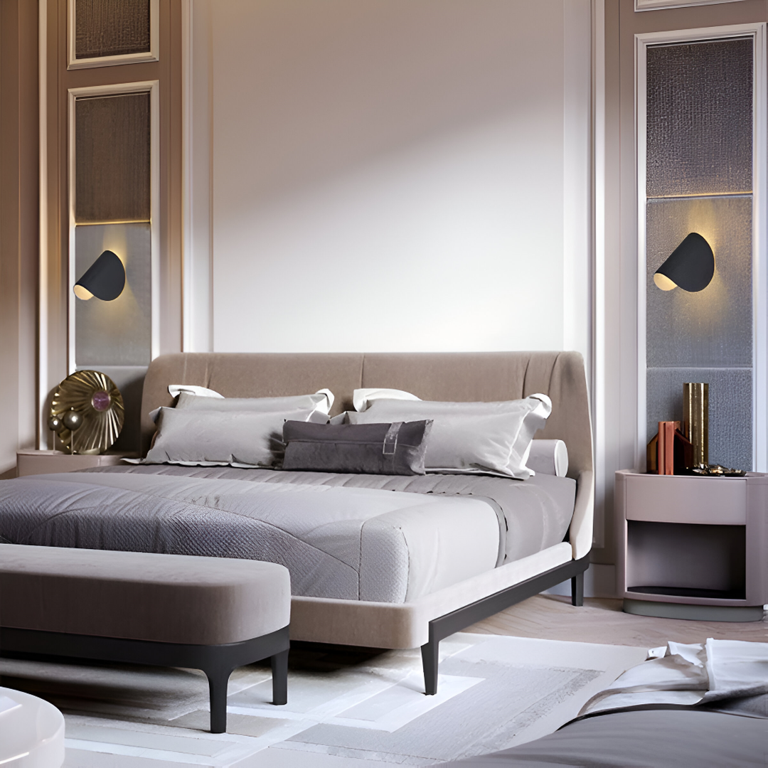 Swivel Metal Wall Light with Adjustable Chain