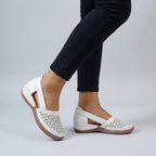 Damen Komfort Sandalen mit gewelltem Ausschnitt, weiche Sohle, atmungsaktiv, leicht, elegant, lässig, für Alltag, Strand, Urlaub, Sommer – Schwarz