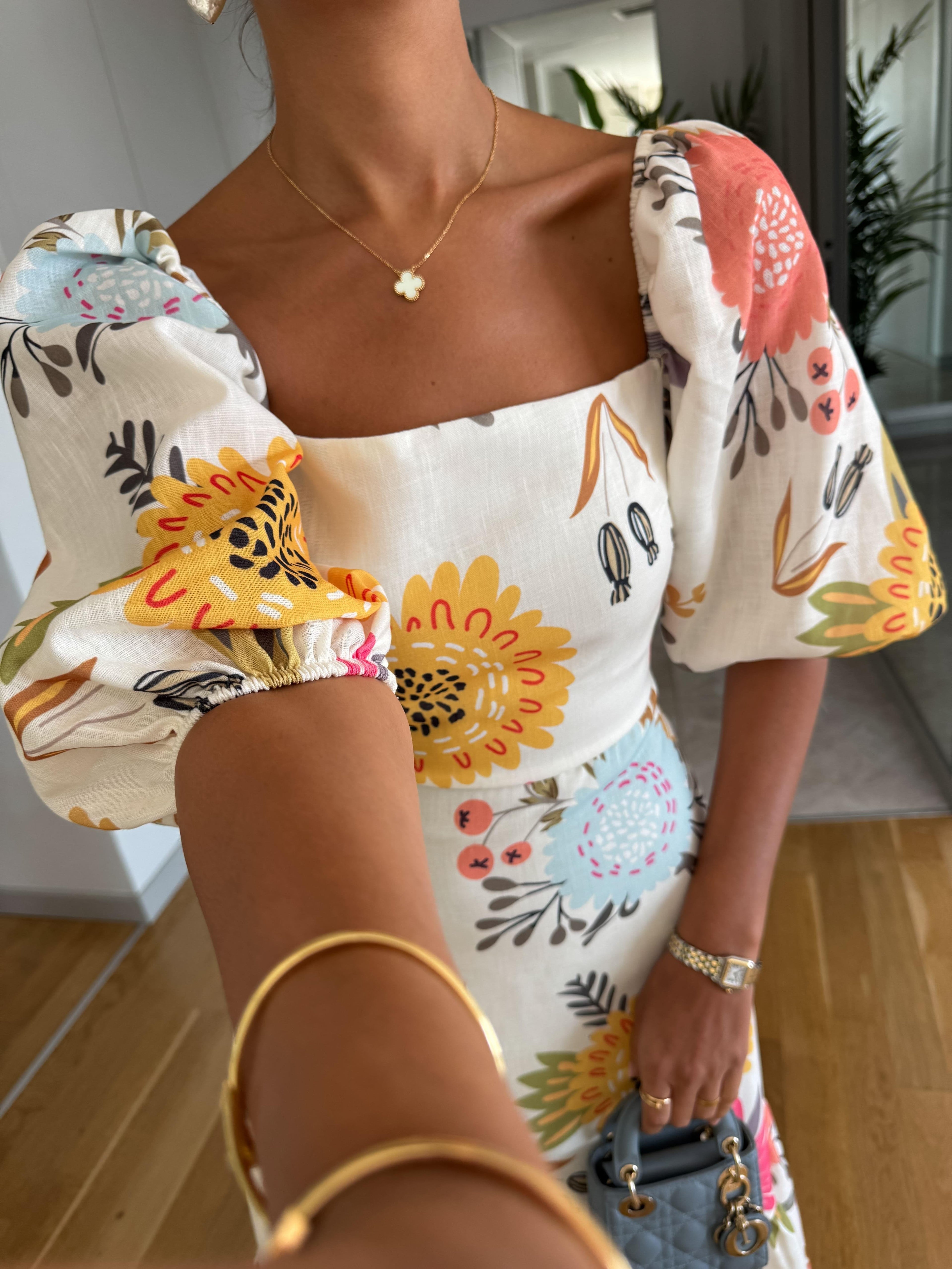 Vestido midi floral mangas globo escote cuadrado corsé ajustado falda con volantes mujer elegante boda jardín fiesta verano – Camille