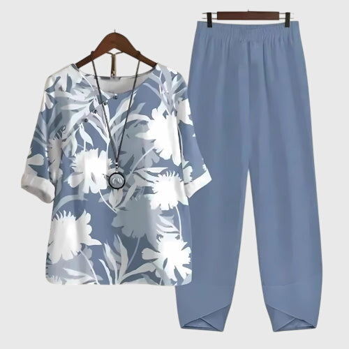 Conjunto casual de mujer de dos piezas con estampado, blusa de manga corta y pantalones anchos cómodos para uso diario – Alessia