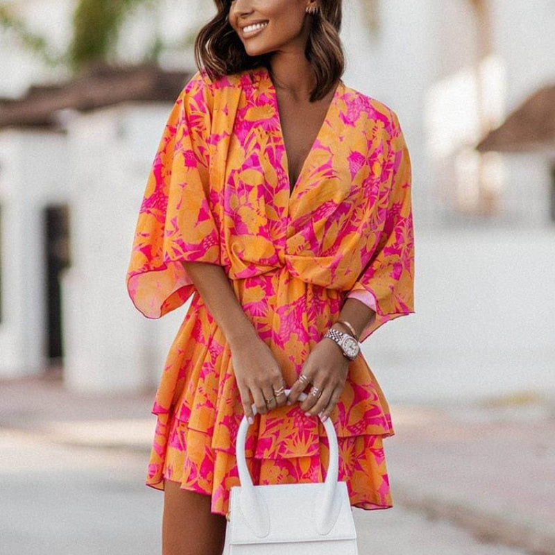 Robe Mini Ruffle Florale Boho pour Femme à Manches Chauve-Souris et Décolleté en V – Orange Rose