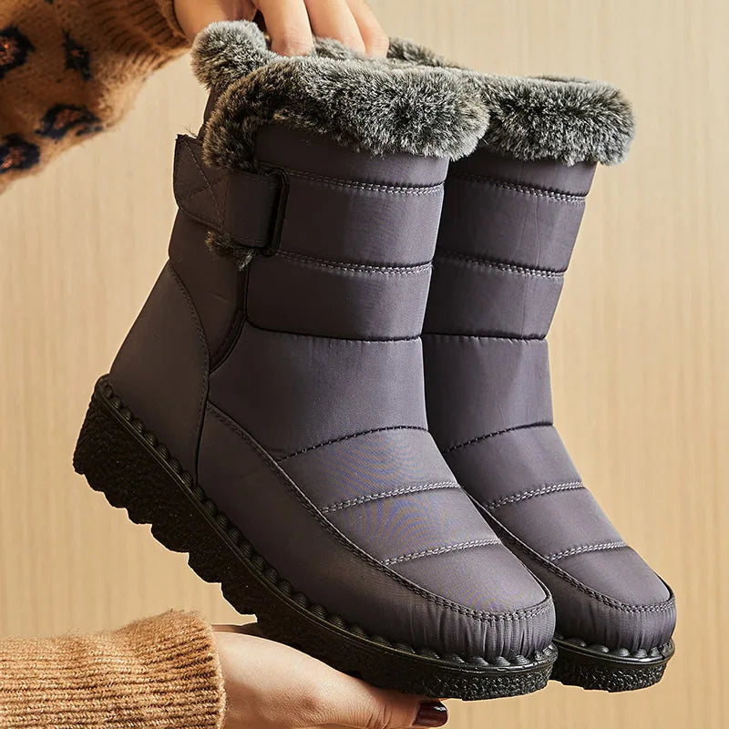 Bottes de Neige Femme Imperméables Fourrées Hiver Montantes Slip-On - Hiverline