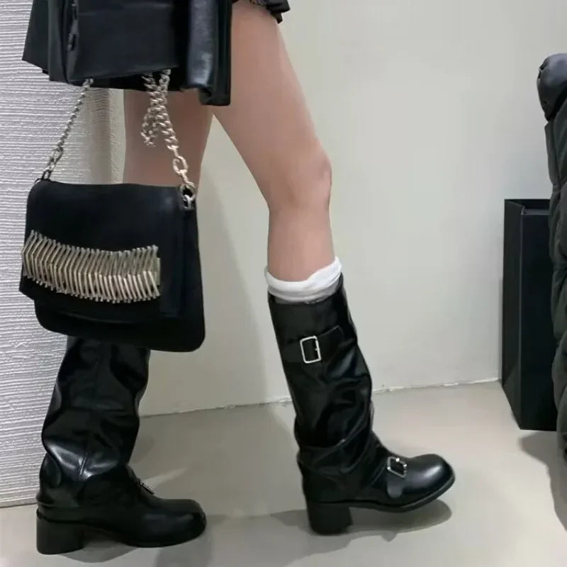 Bottes Hautes Femme Genou Style Rock Gothique Punk Moto Cuir Boucles - Hiverline