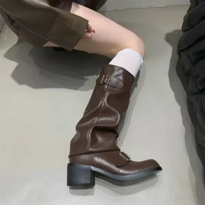 Bottes Hautes Femme Genou Style Rock Gothique Punk Moto Cuir Boucles - Hiverline