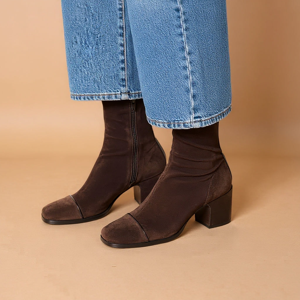 Bottines Femme à Talon Bloc Bout Carré en Suède Casual Bureau - Hiverline