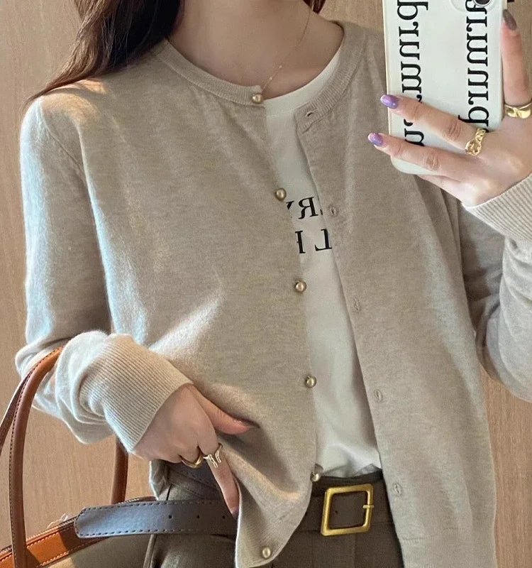 Cardigan Femme Col Rond Boutons Dorés Manches Longues Style Coréen Casual - Hiverline