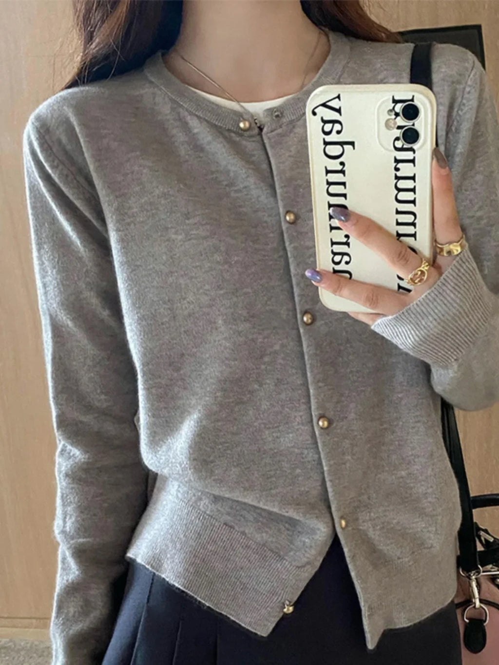 Cardigan Femme Col Rond Boutons Dorés Manches Longues Style Coréen Casual - Hiverline