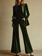 Costume Deux-Pièces Femme en Velours Blazer à Revers Cranté et Pantalon Évasé Rétro Soirée - Hiverline
