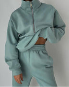 Lässiges Oversized Damen-Set aus zwei Teilen mit Kapuzen-Sweatshirt mit halbem Reißverschluss und High-Waist-Jogginghose, Streetwear Lounge Komfort – Grace