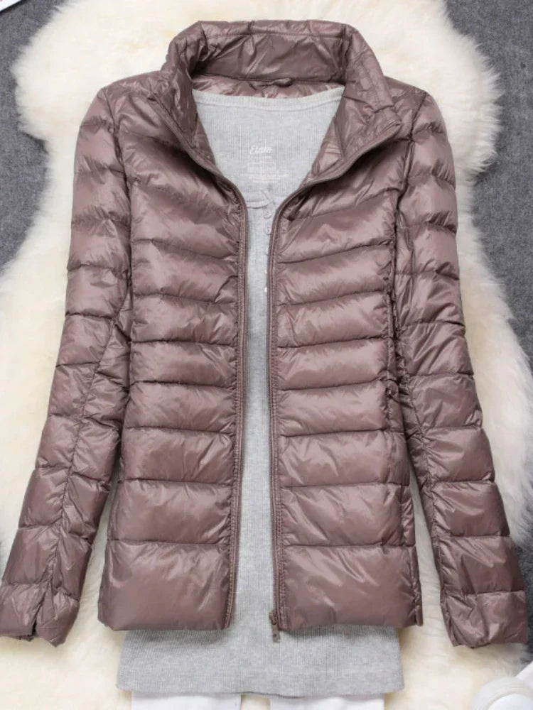Doudoune Légère Femme à Capuche Pliable Coupe Ajustée Hiver - Hiverline