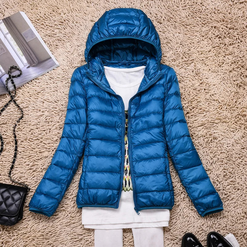 Doudoune Légère Femme à Capuche Pliable Coupe Ajustée Hiver - Hiverline