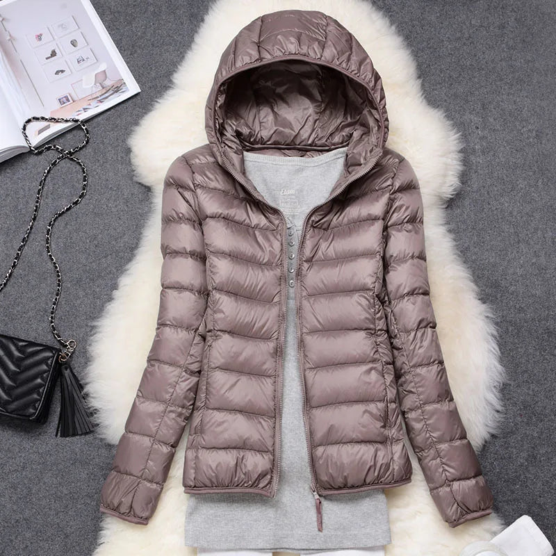 Doudoune Légère Femme à Capuche Pliable Coupe Ajustée Hiver - Hiverline