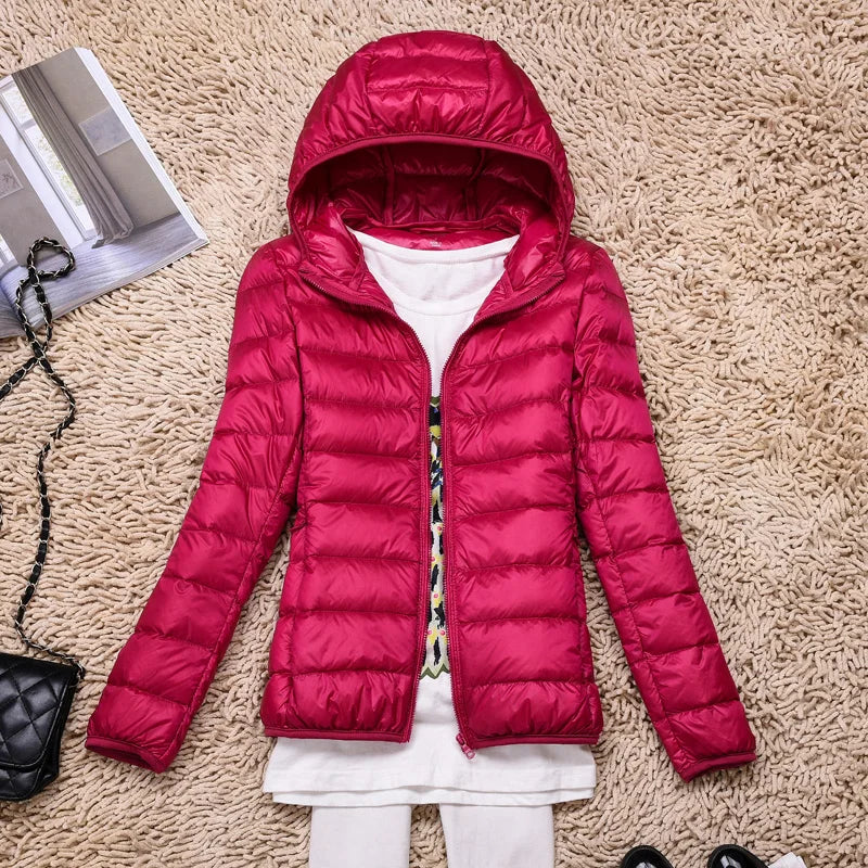 Doudoune Légère Femme à Capuche Pliable Coupe Ajustée Hiver - Hiverline