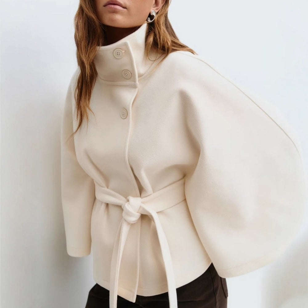 Manteau Cape Femme Col Haut Ceinturé – Coupe Enveloppante Hiver - Hiverline