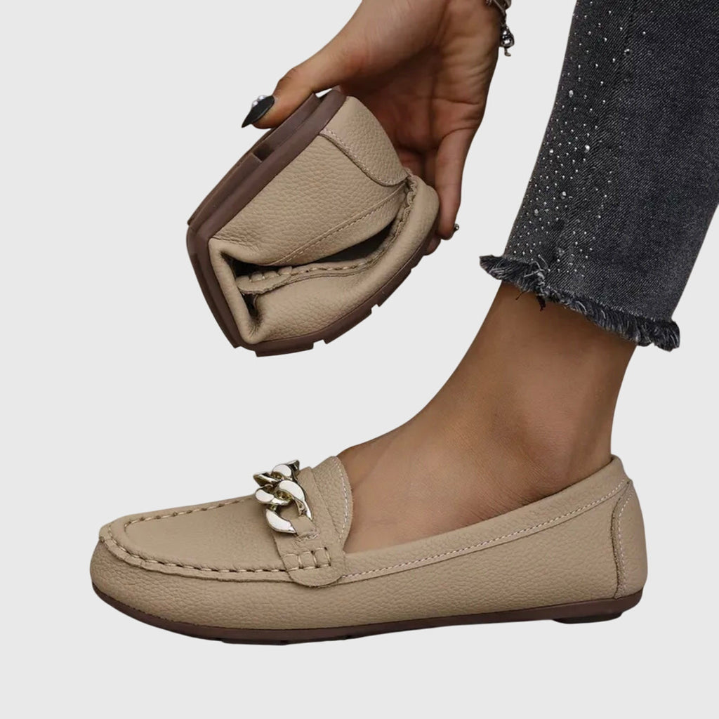 Mocassins Femme Slip-On Confort Semelle Rembourrée Détail Chaîne Dorée Casual Bureau - Hiverline