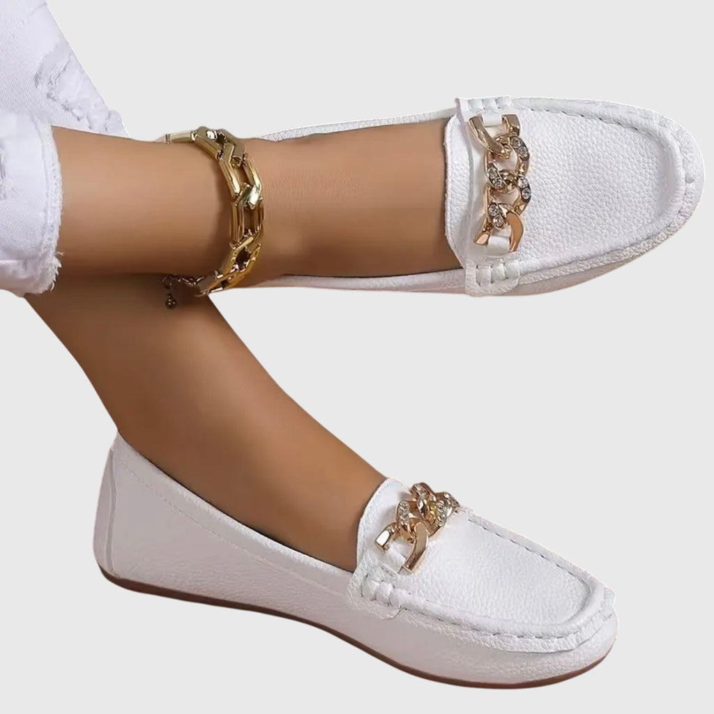 Mocassins Femme Slip-On Confort Semelle Rembourrée Détail Chaîne Dorée Casual Bureau - Hiverline