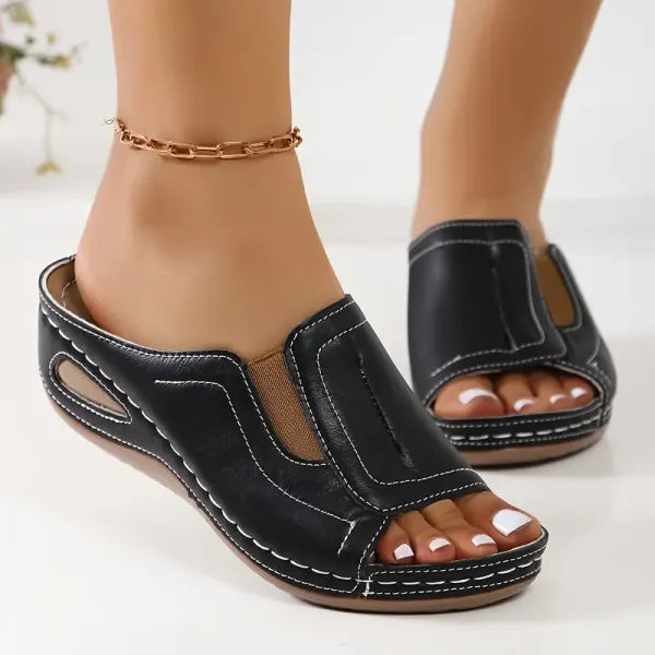 Orthopädische Damen Sandalen mit Keilabsatz, vorne offen, Slip-On, gepolsterte Sohle, Fußgewölbestütze, lässig, Strand, Sommer – Nude
